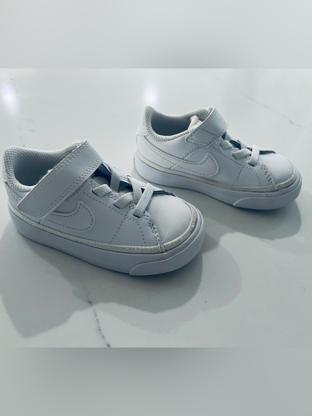 Vintage all-white Nike toddler sneakers 6C